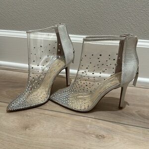 EUC Jessica Simpson Brand Clear Rhinestone Bling Heeled Heel Booties Zolie